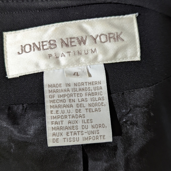 Vintage Structured Blazer - Picture 3 of 3